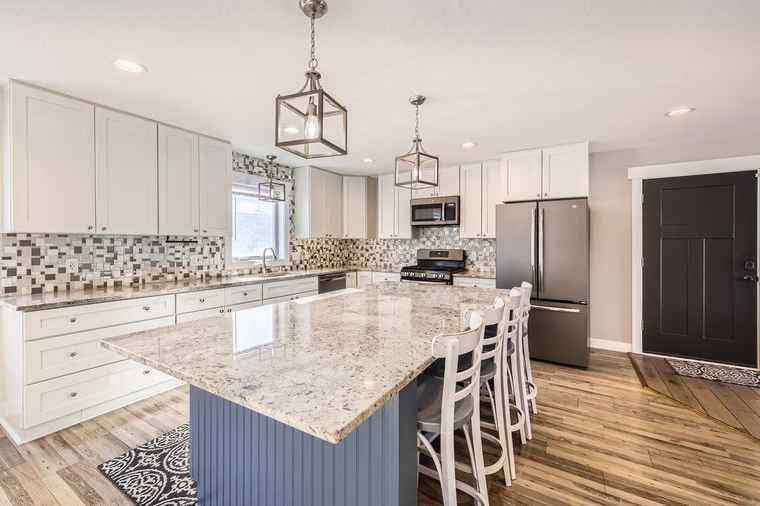 Photo of 2865 Pilot Knob Rd Eagan, MN 55121