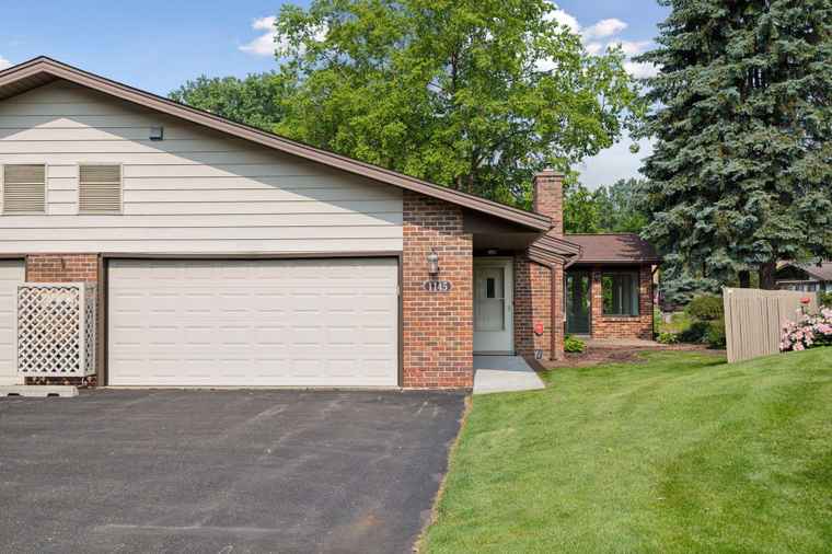 Photo of 1145 Xene Ln N Plymouth, MN 55447