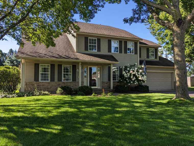 Photo of 16597 Kenning Rd Eden Prairie, MN 55347