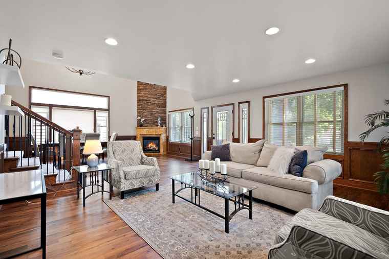 Photo of 4407 Curve Ave Edina, MN 55424