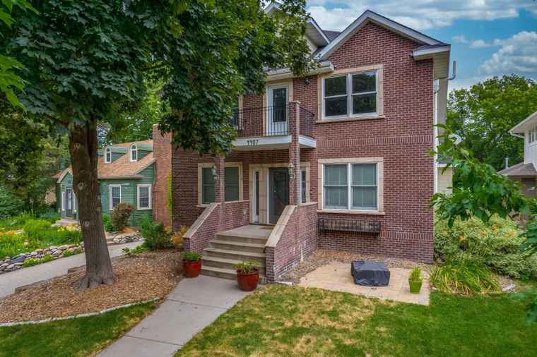 Photo of 4407 Curve Ave Edina, MN 55424