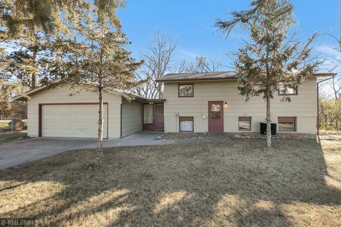 148 County Road 120 St Cloud Mn 56303 4 Beds 2 Baths