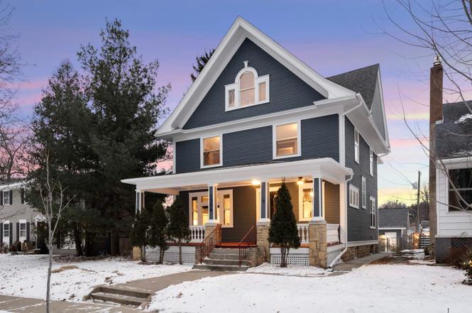 1306 Lincoln Ave, Saint Paul, MN 55105 | MLS# 6479376 | Redfin