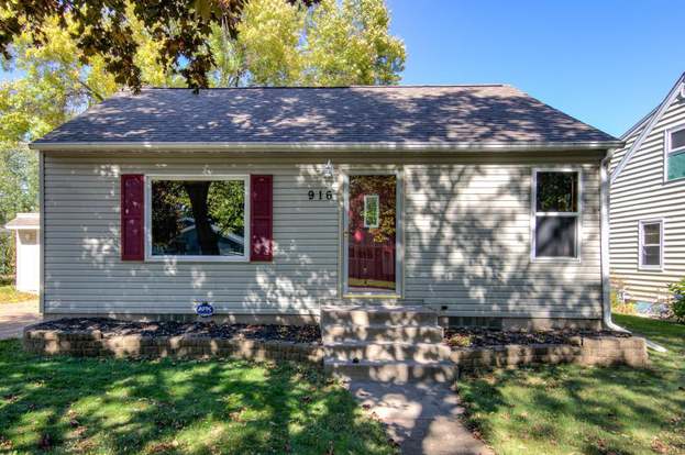 916 Fountain St Eau Claire Wi 54703 Mls 5319651 Redfin