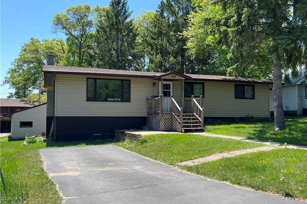 2 Bath Home - Spooner, WI Homes for Sale | Redfin