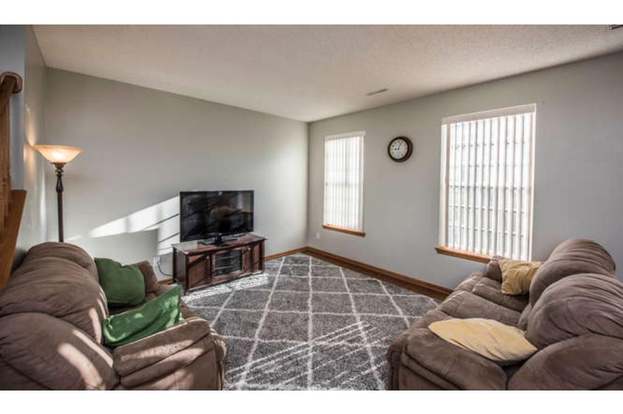 1621 Liberty Cir, Shakopee, MN 55379 | MLS# 4932970 | Redfin