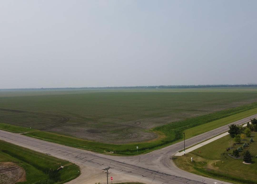 NA NA, Moorhead, MN 56560