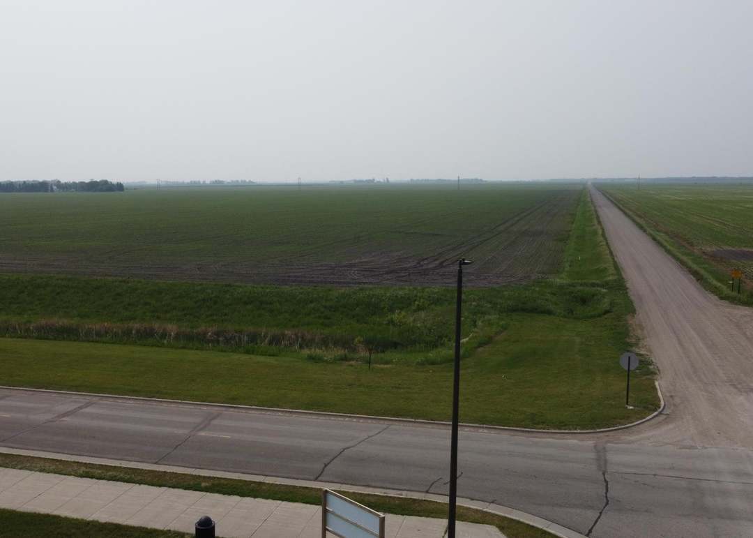 NA NA, Moorhead, MN 56560