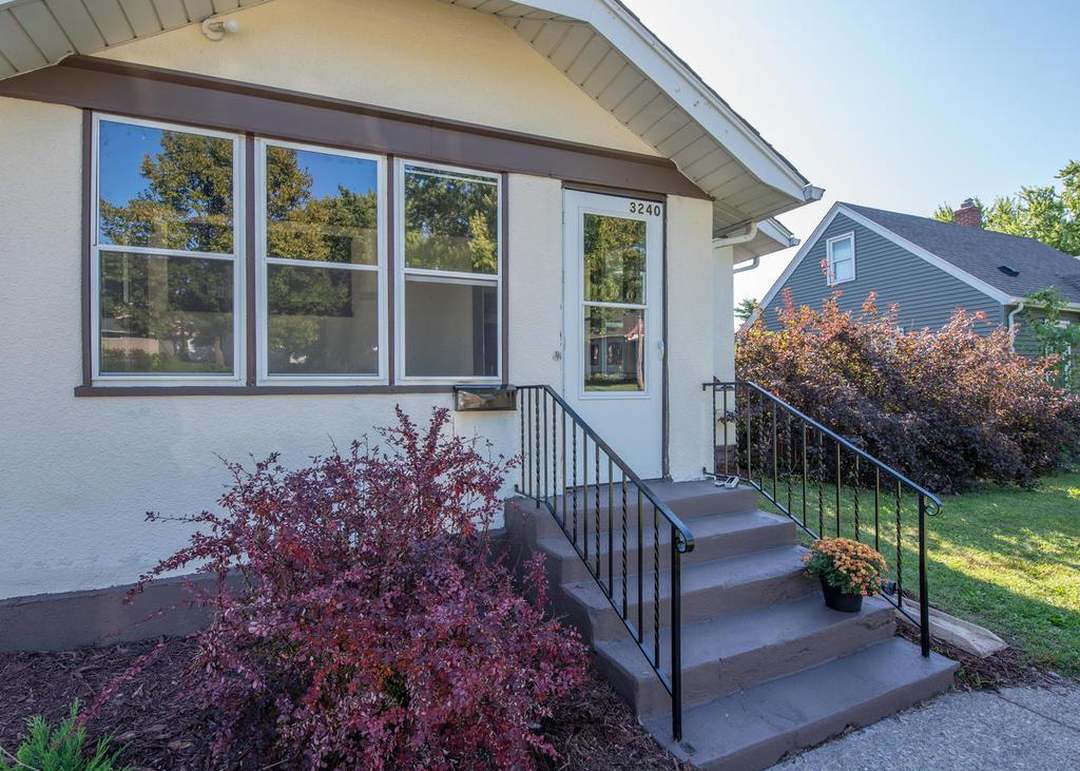 3240 Irving Ave N, Minneapolis, MN 55412