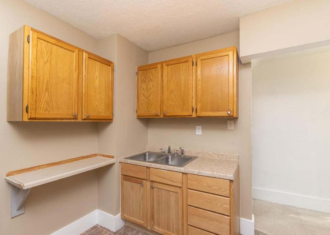 3240 Irving Ave N, Minneapolis, MN 55412