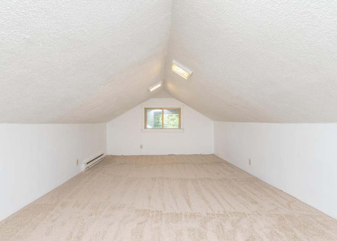 3240 Irving Ave N, Minneapolis, MN 55412