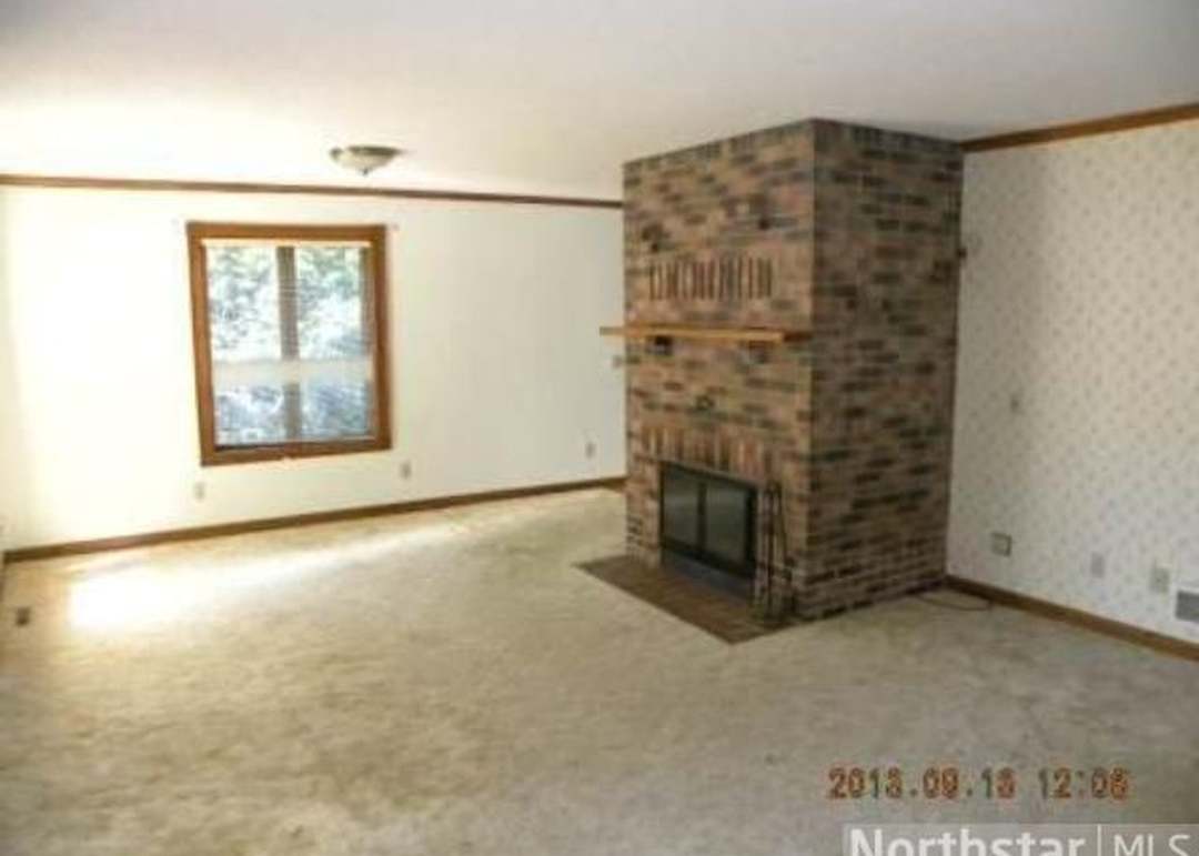 5137 Woodridge Rd, Minnetonka, MN 55345