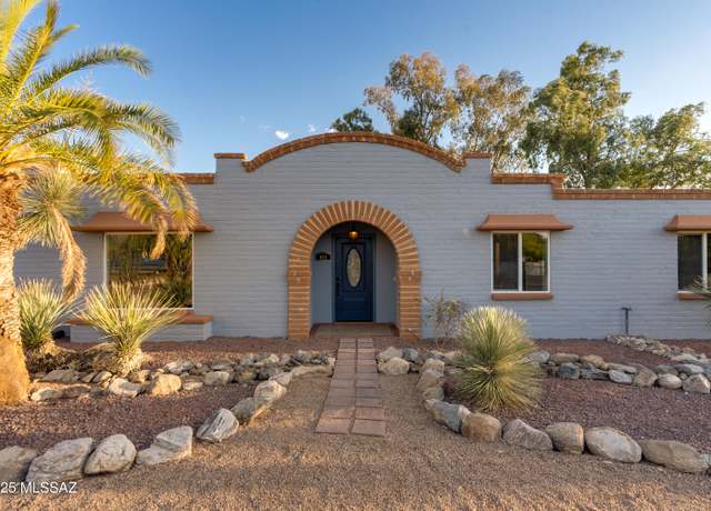 Property at 945 W San Martin Dr, Tucson, AZ 85704, 4 beds, 2 baths