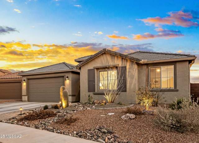 Property at 8156 S Expedition Dr, Tucson, AZ 85747, 4 beds, 2.5 baths