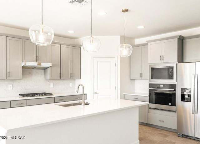 Property at 1301 E Pecan Meadow Ln, Sahuarita, AZ 85629, 3 beds, 2 baths