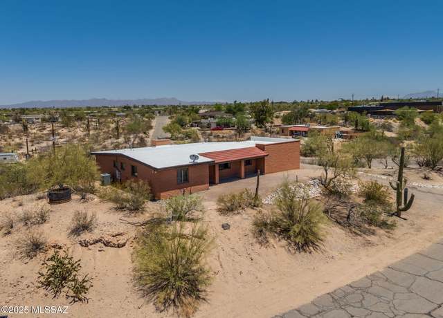 Property at 2610 W Calle Del Santo, Tucson, AZ 85741, 3 beds, 2 baths