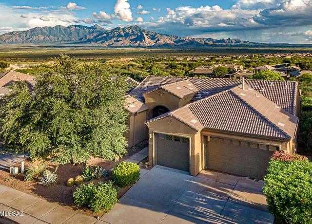 Property at 2145 W Cactus Run Dr, Green Valley, AZ 85622, 2 beds, 2 baths