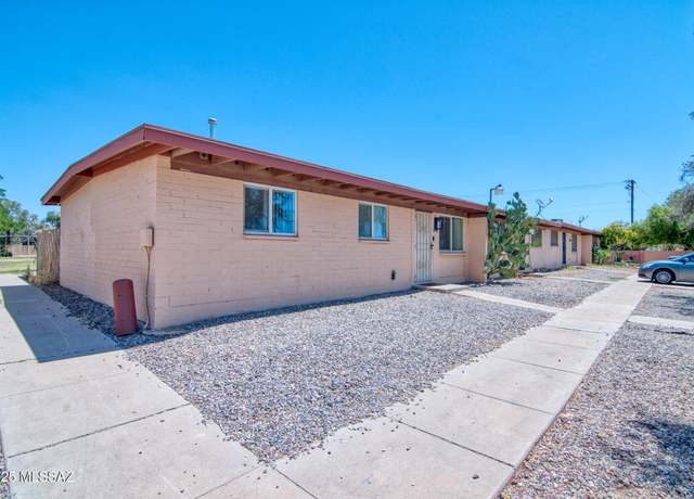 Property at 1456 W Knox St, Tucson, AZ 85705, 3 beds, 2 baths
