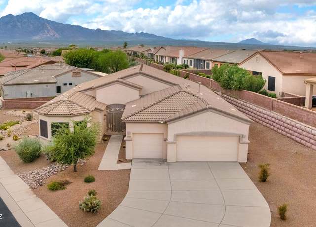 Property at 2299 W Calle Casas Lindas, Green Valley, AZ 85622, 3 beds, 2.5 baths