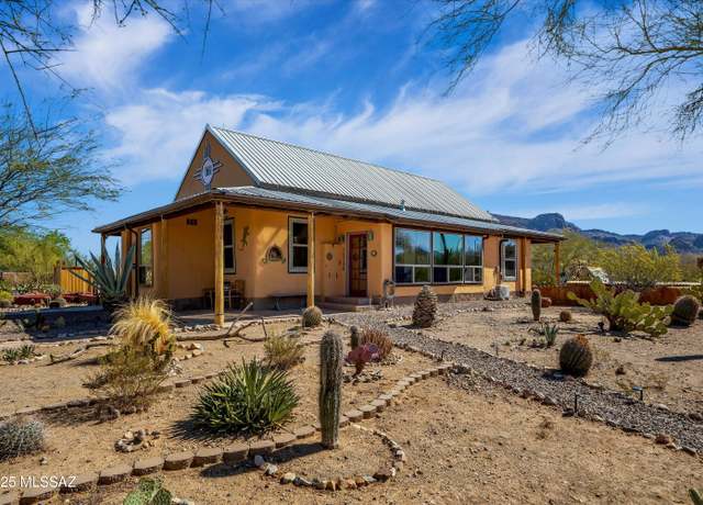 Property at 10398 W Ina Rd, Tucson, AZ 85743, 2 beds, 1.5 baths