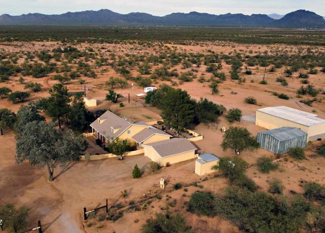 Property at 11250 W Park Rd, Tucson, AZ 85735, 5 beds, 3.5 baths