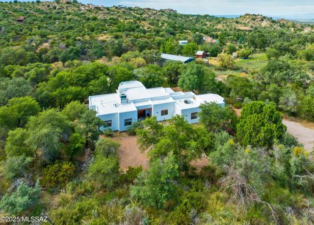 Property at 117 S Hobe Rd, Oracle, AZ 85623, 4 beds, 3 baths