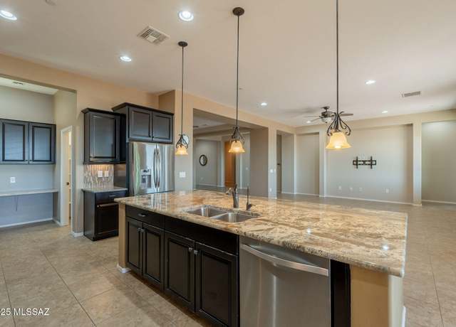 Property at 4241 W Golden Ranch Pl, Marana, AZ 85658, 4 beds, 2.5 baths
