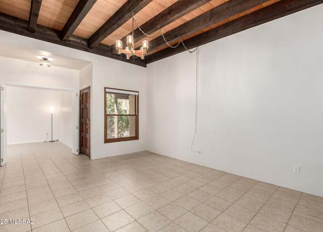 Property at 3031 N Sparkman Blvd, Tucson, AZ 85716, 3 beds, 2 baths