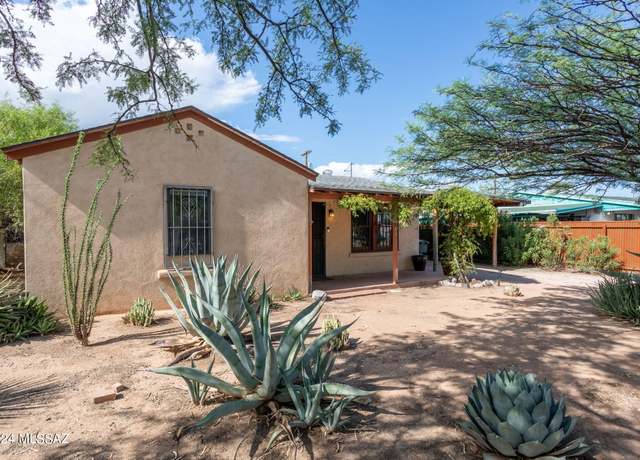 Property at 4032 E Montecito St, Tucson, AZ 85711, 3 beds, 2 baths