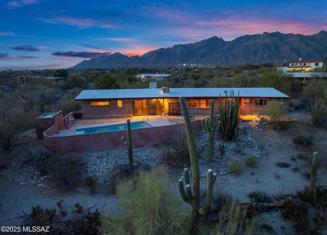 Property at 4440 N Flecha Dr, Tucson, AZ 85718, 3 beds, 3 baths