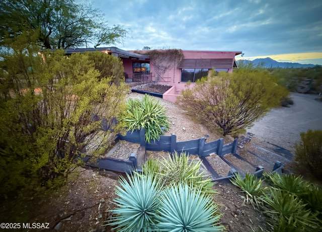Property at 2830 N Sunrock Ln, Tucson, AZ 85745, 2 beds, 1 bath