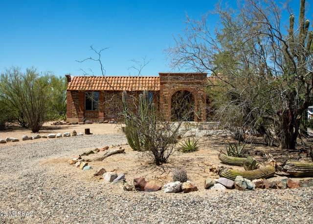 Property at 12800 W Well Pump Dr, Tucson, AZ 85743, 3 beds, 2 baths
