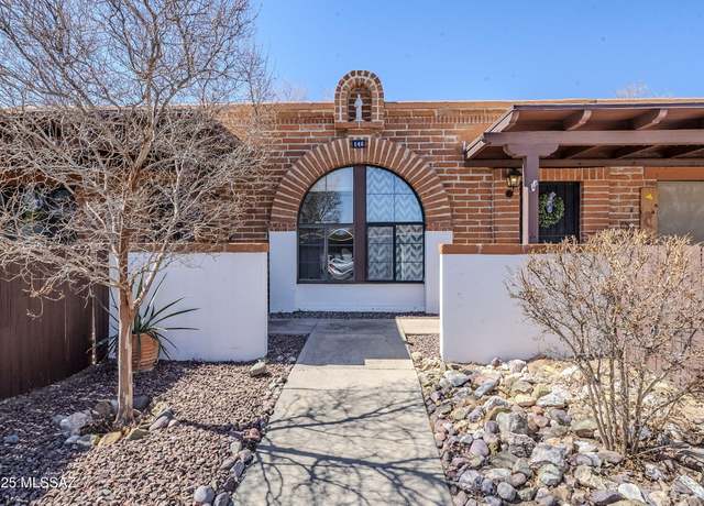 Property at 146 S Paseo Tierra Unit C, Green Valley, AZ 85614, 1 bed, 1 bath