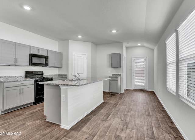 Property at 4020 E Market St E, Tucson, AZ 85706, 3 beds, 2 baths