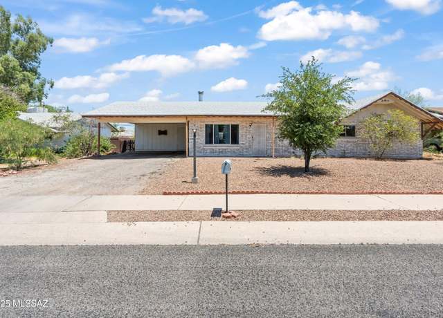 Property at 6241 E 34th St, Tucson, AZ 85711, 3 beds, 2 baths