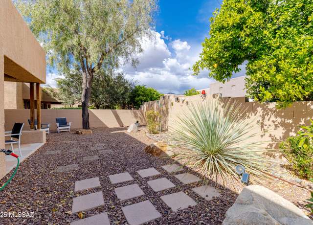 Property at 3652 N Royal Prince Ct, Tucson, AZ 85719, 3 beds, 2.5 baths