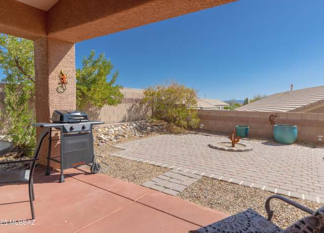 Property at 5357 W Eagle Claws Ct, Marana, AZ 85658, 4 beds, 2 baths