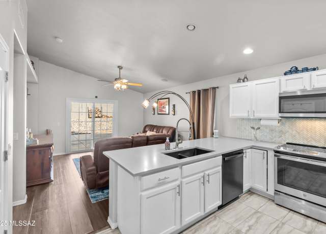 Property at 8035 S Talaco Trl, Tucson, AZ 85756, 4 beds, 2 baths