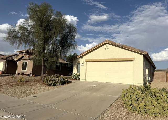 Property at 14132 N Maize Farm Ave, Marana, AZ 85658, 2 beds, 1.5 baths