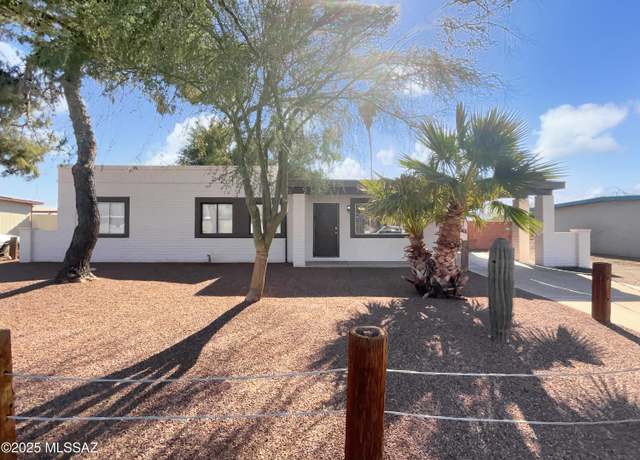 Property at 3065 W Shumaker Dr, Tucson, AZ 85741, 3 beds, 2 baths