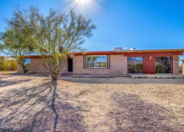 Property at 1010 S Camino De Las Colinas, Tucson, AZ 85748, 4 beds, 2 baths