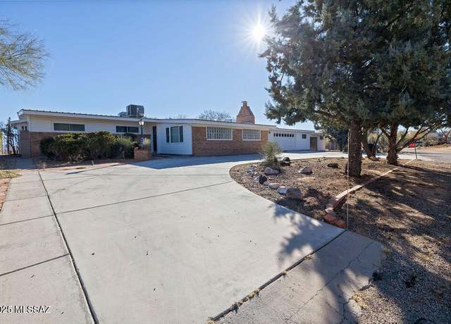 Property at 881 S La Mesa Dr, Benson, AZ 85602, 3 beds, 2.5 baths