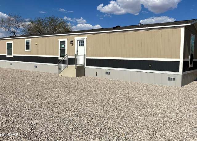 Property at 11210 S Brandywine Ln, Tucson, AZ 85736, 3 beds, 2 baths