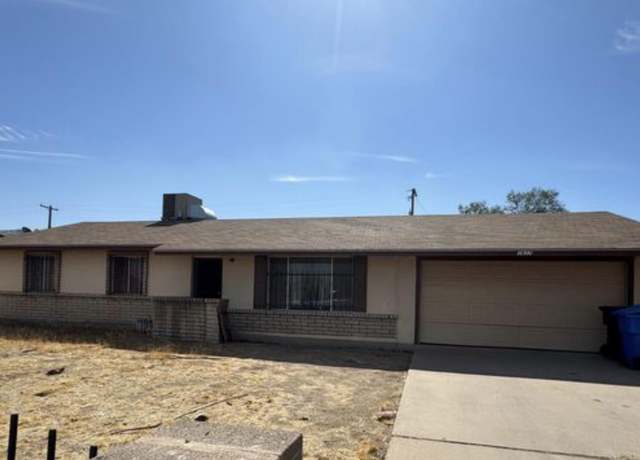 Property at 1617 E South Mountain Ave Ave, Phoenix, AZ 85042, 3 beds, 2 baths