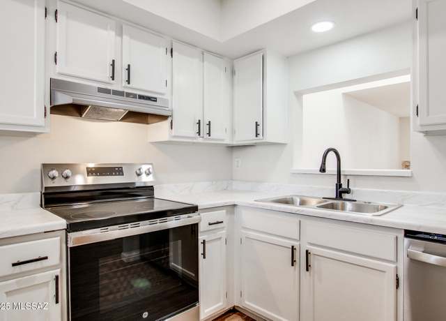 Property at 1699 E Glenn St, Tucson, AZ 85719, 2 beds, 1.5 baths