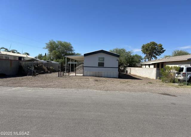 Property at 917 W Hadley St, Tucson, AZ 85705, 3 beds, 2 baths