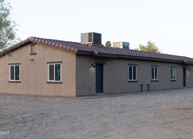 Property at 1349 W Hualpai Rd, Tucson, AZ 85745, 5 beds, 3 baths