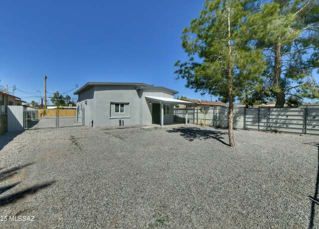 Property at 108 W 35th St, Tucson, AZ 85713, 2 beds, 2 baths