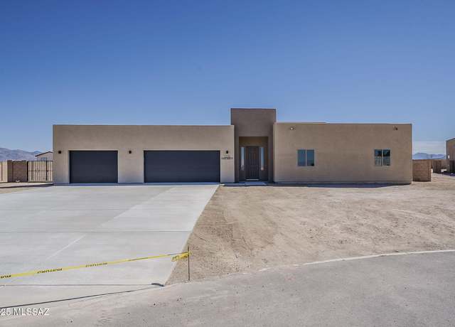 Property at 1216 N Range Rider Pl, Vail, AZ 85641, 4 beds, 2 baths