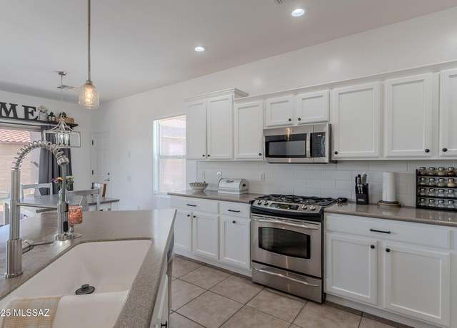 Property at 10567 E Desert Drifter Pl, Tucson, AZ 85747, 4 beds, 3 baths